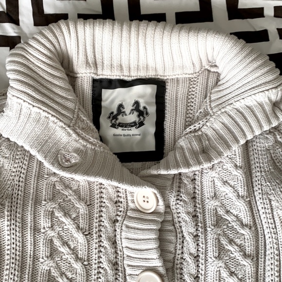 Freedom 2 Be cable knit front Button sweater L - Picture 2 of 6